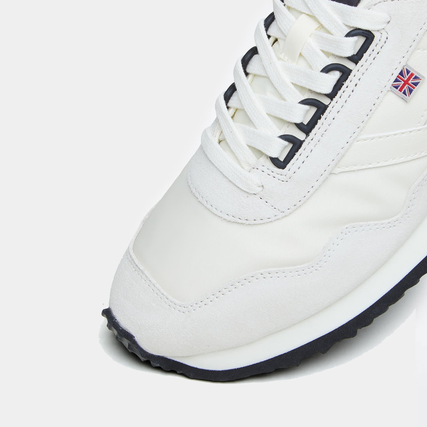 #color_White & Black